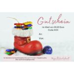 Nikolausgutschein von Majas Geschenkewelt mit rotem Stiefel und kleinen Geschenken – festliche Geschenkidee für die Weihnachtszeit